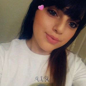 Meet your Posher, Yecica